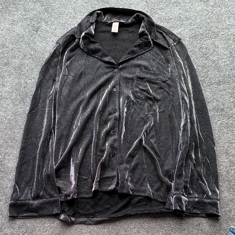 Victoria’s Secret women’s sparkly black pajama top